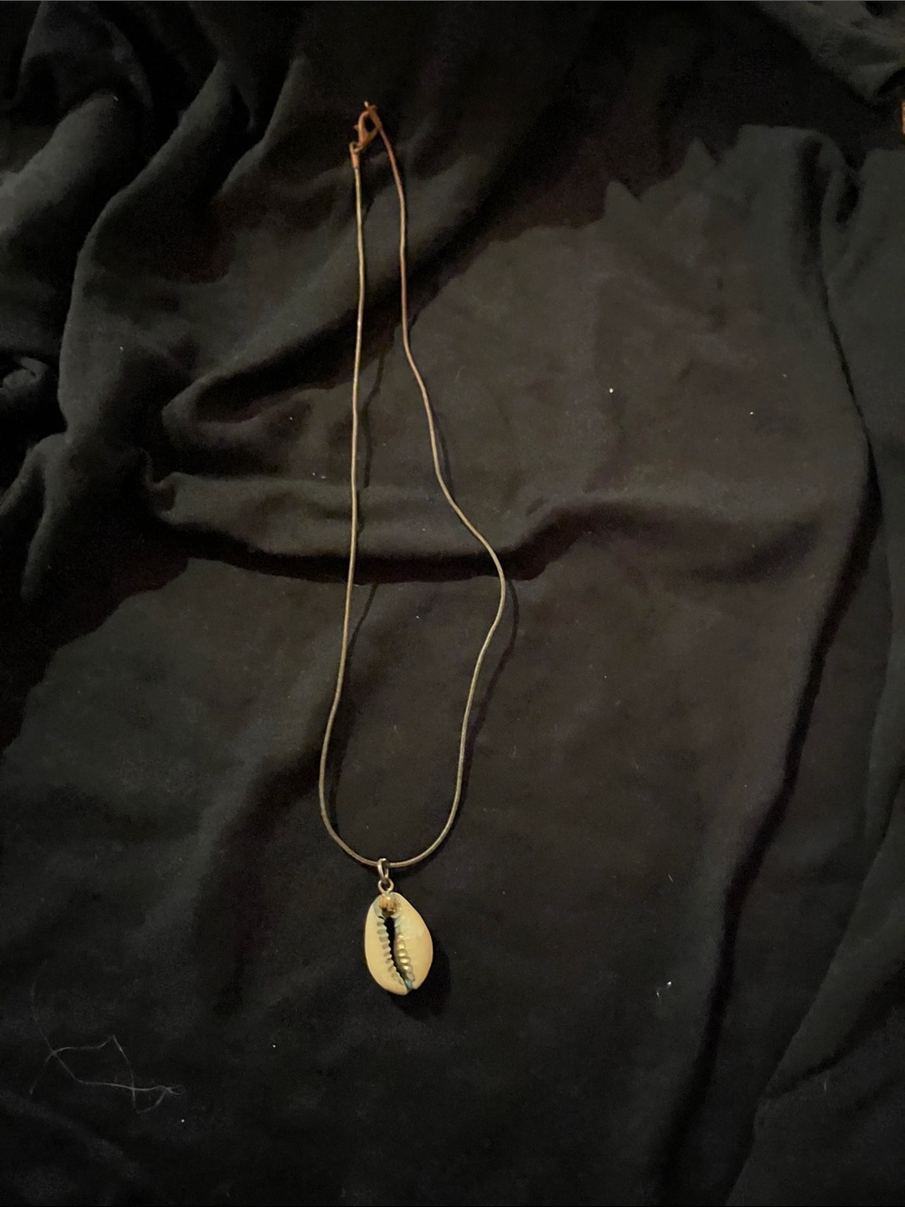 Shell Pendant Necklace - Natural Cream Cowrie Charm